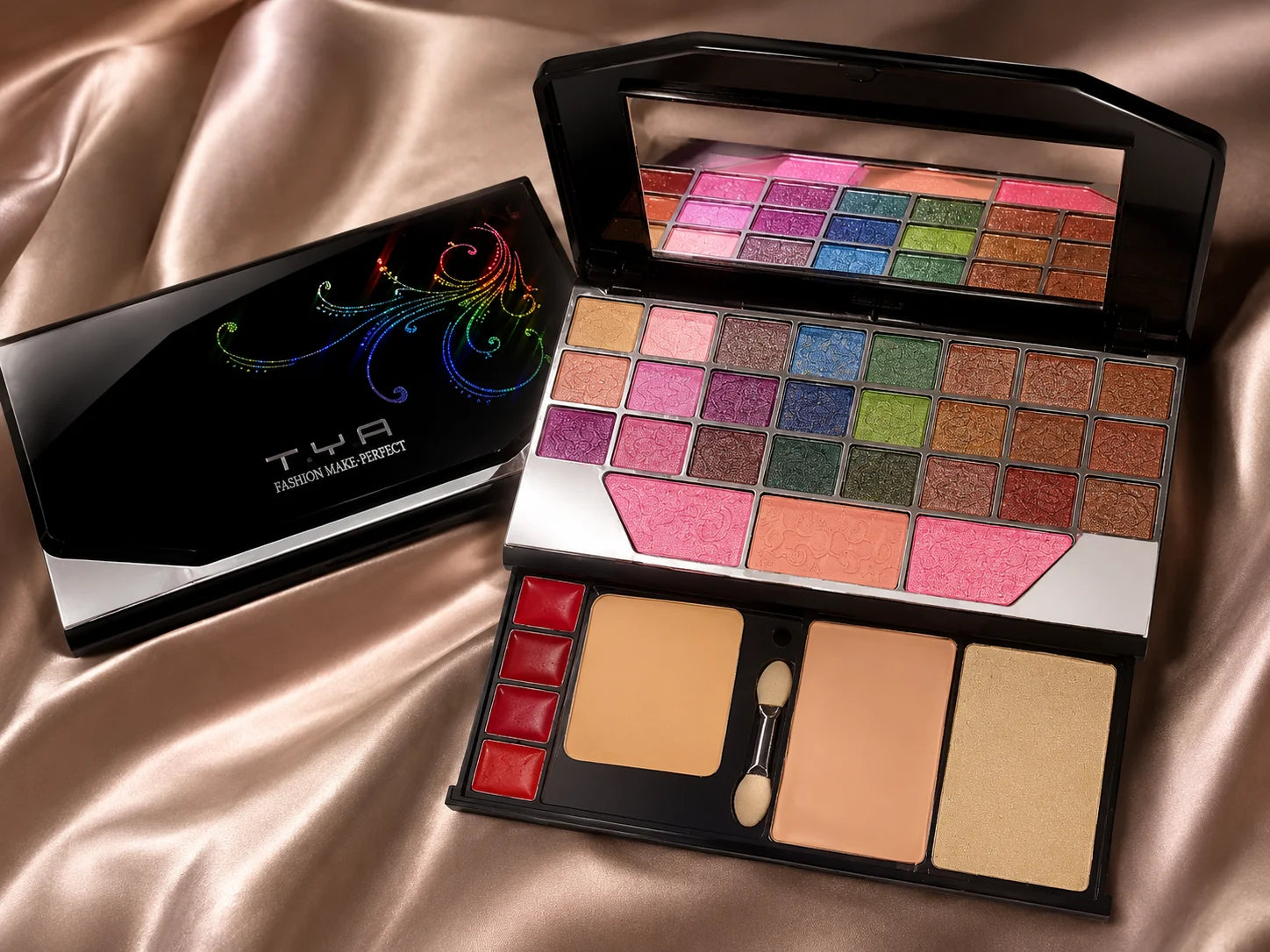 Aestheque Midnight Luxe Makeup Palette